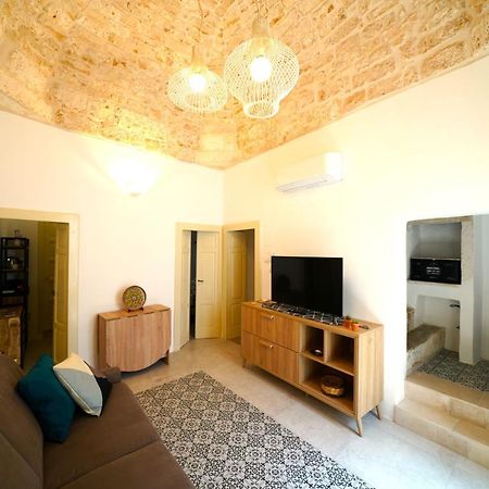 Domus Lapis - Con Terrazza Panoramica Βίλα Ostuni Εξωτερικό φωτογραφία
